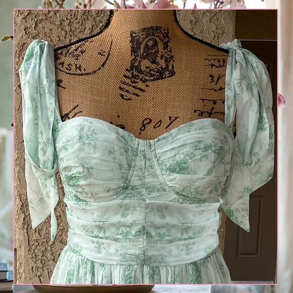 Petal and Pup Mable Padded Cups Floret Chiffon Midi Dress Sage Size M - Picture 3 of 14